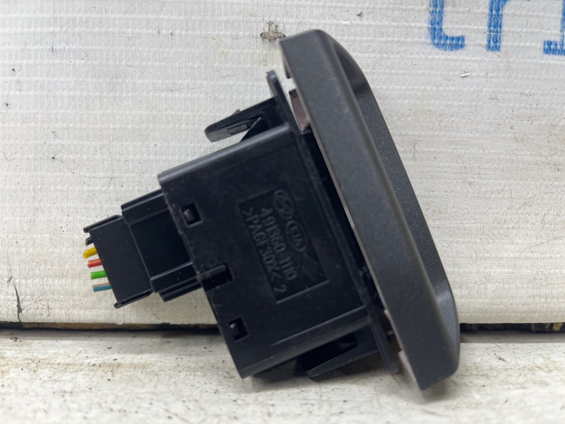 Кнопка аварийки Kia Sportage SL 1.7 diesel D4FD