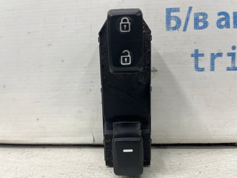 Кнопка стеклоподъемника Kia Sportage 2010-2016 SL 1.7 diesel D4FD 935753W910WK Б/У