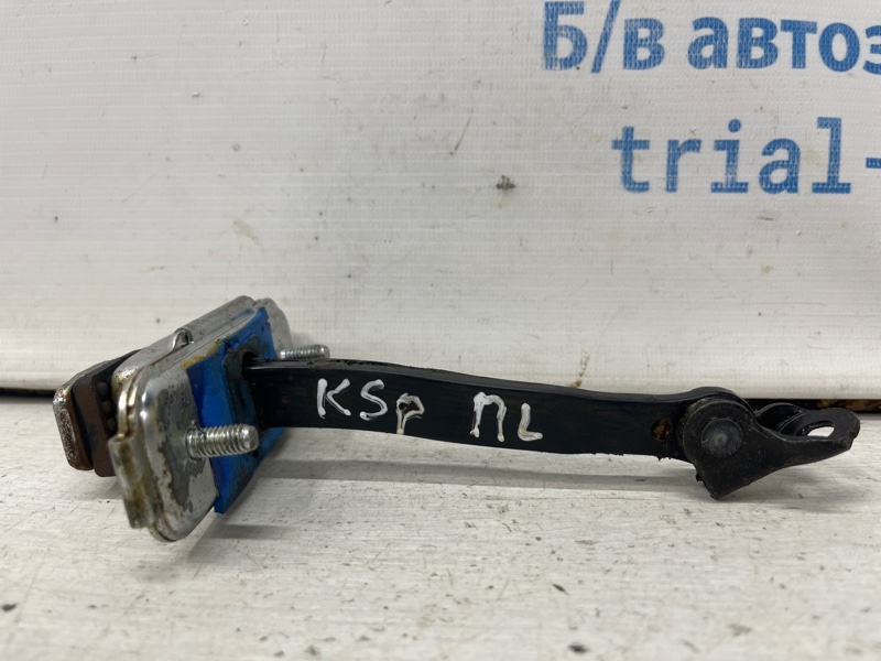 Ограничитель двери передний левый Kia Sportage SL 1.7 diesel D4FD