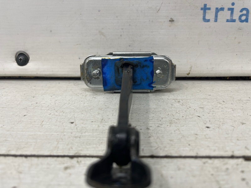 Ограничитель двери передний левый Sportage 2010-2016 SL 1.7 diesel D4FD