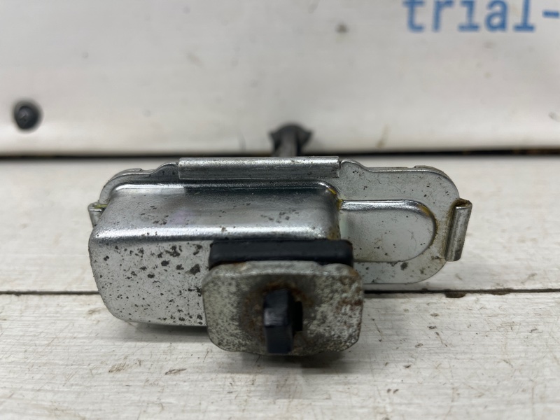 Ограничитель двери передний левый Sportage 2010-2016 SL 1.7 diesel D4FD