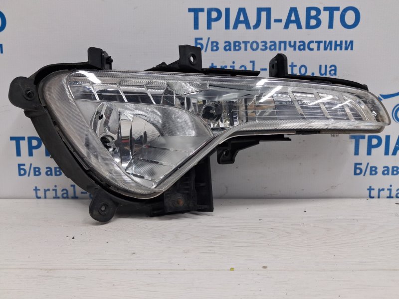 Фара противотуманная правая Kia Sportage 2010-2016 SL 1.7 diesel D4FD 92202-3W200 Б/У