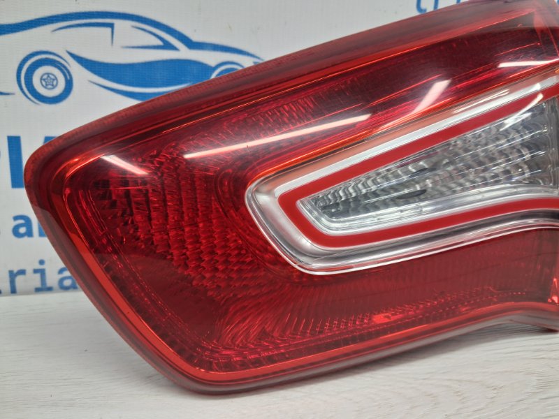 Фонарь задний внутренний правый Kia Sportage SL 1.7 diesel D4FD