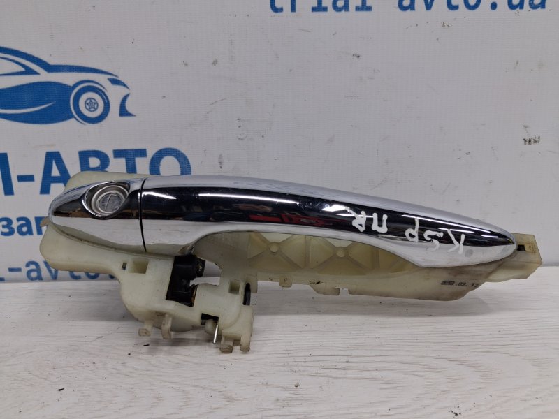 Ручка двери внешняя передняя правая Kia Sportage 2010-2016 SL 1.7 diesel D4FD 82661-3W010 Б/У
