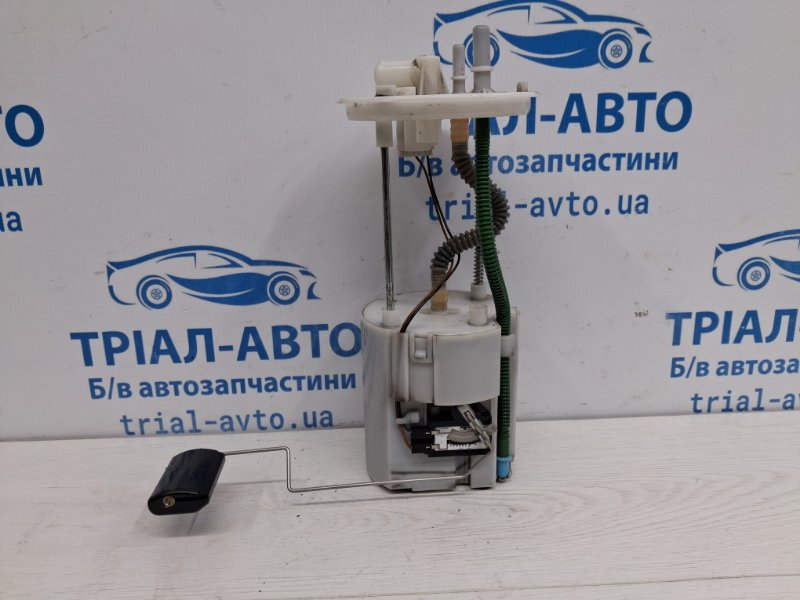 Датчик уровня топлива в бак Kia Sportage 2010-2016 SL 1.7 diesel D4FD 311102Y200 Б/У