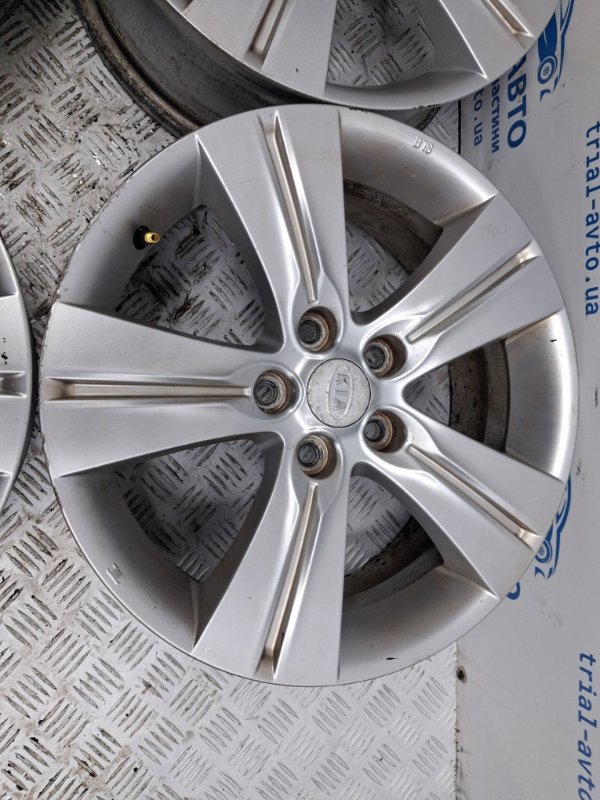 Диски титан комплект R17 Kia Sportage SL 1.7 diesel D4FD