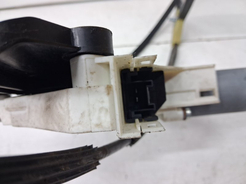 Стеклоподъемник передний левый Audi A4 B8