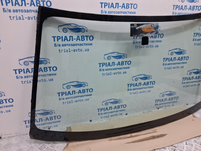 Стекло лобовое L200 2006-2015 KB 2.5 дизель 4D56U МКПП