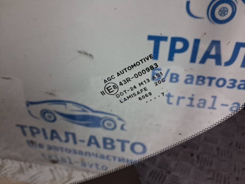 Стекло лобовое Juke 2010-2019 F15 1.6