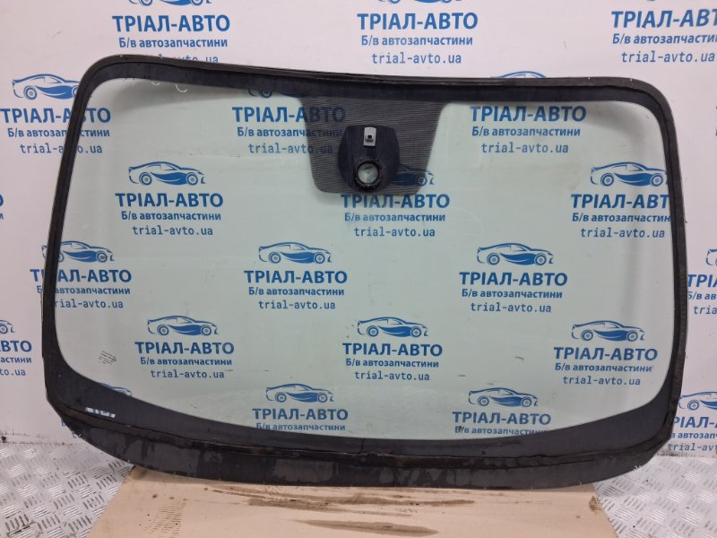 Стекло лобовое Juke 2010-2019 F15 1.6