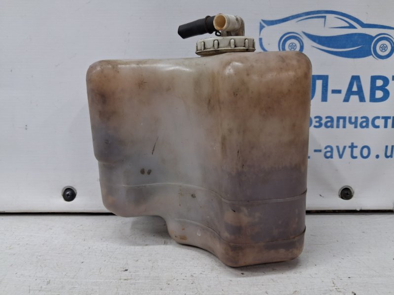 Бачок радиатора (расширительный) Mitsubishi Pajero Wagon 1999-2006 3 3.2 Дизель 4M41 MR404879 Б/У