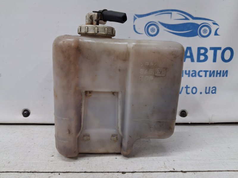 Бачок радиатора (расширительный) Pajero Wagon 1999-2006 3 3.2 Дизель 4M41