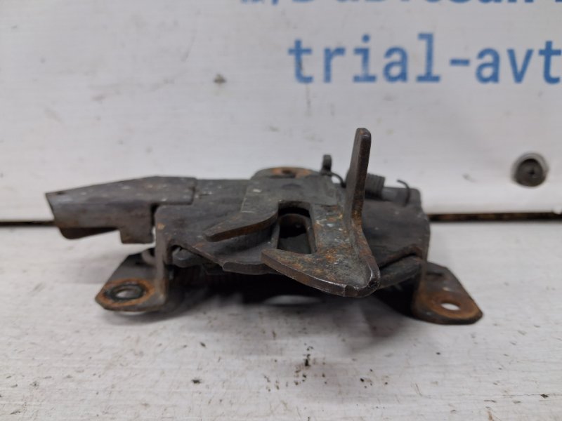 Замок капота Mitsubishi Pajero Wagon 3 3.2 Дизель 4M41