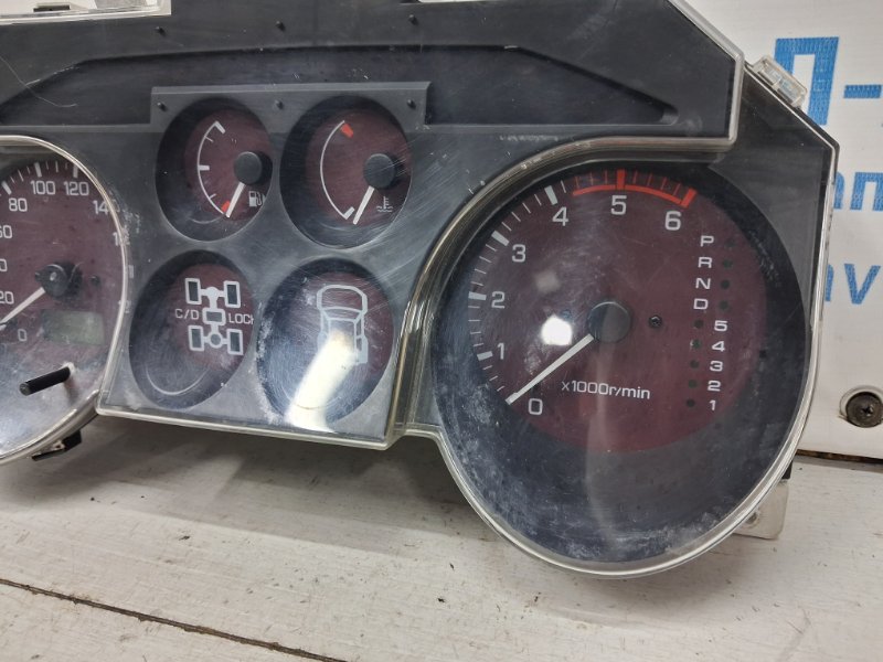 Приборная панель Mitsubishi Pajero Wagon 3 3.2 Дизель 4M41