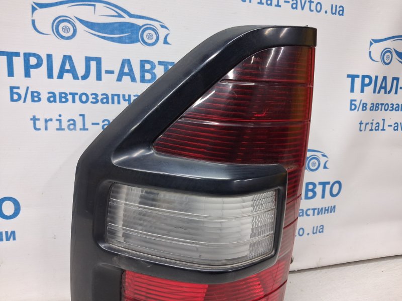Фонарь задний внешний левый Pajero Wagon 1999-2006 3 3.2 Дизель 4M41