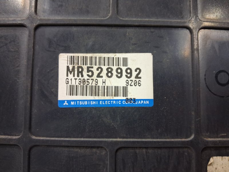 Блок управления Mitsubishi Pajero Wagon 3 3.2 Дизель 4M41 Блок управления Mitsubishi Pajero Wagon 3 3.2 Дизель 4M41