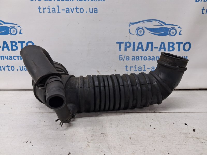 Патрубок воздушного фильтра Pajero Wagon 1999-2006 3 3.2 Дизель 4M41