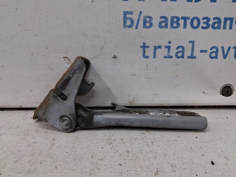 Петля капота левая Mitsubishi Pajero Wagon 1999-2006 3 3.2 Дизель 4M41 MR292043 Б/У