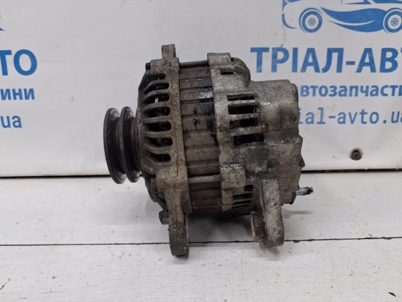Генератор Mitsubishi Pajero Wagon 1999-2006 3 3.2 Дизель 4M41 ME203546 Б/У