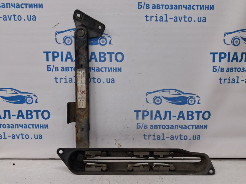 Ограничитель двери задний Pajero Wagon 1999-2006 3 3.2 Дизель 4M41