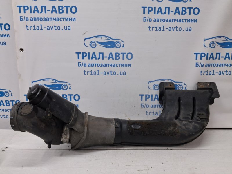 Воздухозаборник Mitsubishi Pajero Wagon 3 3.2 Дизель 4M41