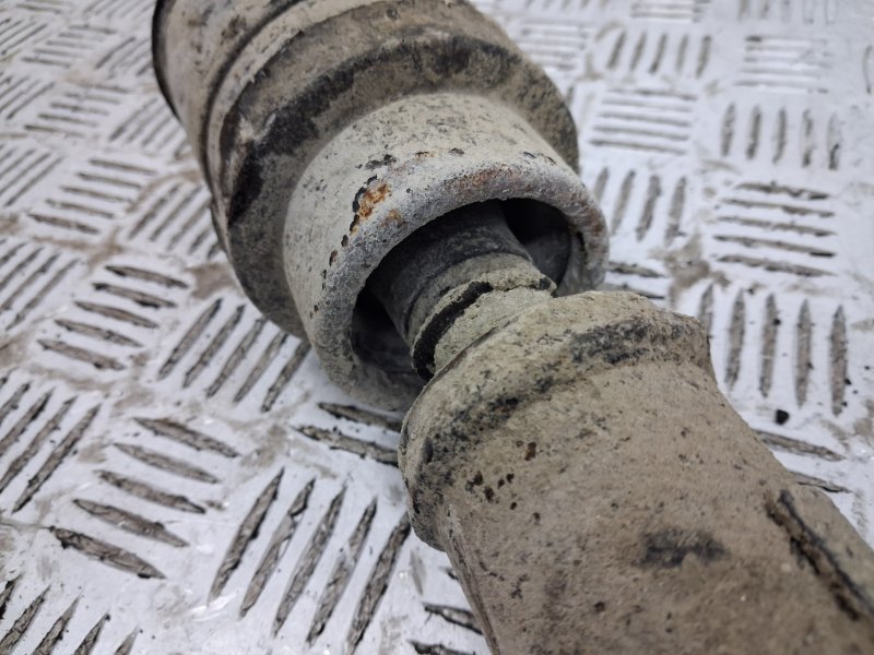 Вал карданный передний Mitsubishi Pajero Wagon 3 3.2 Дизель 4M41