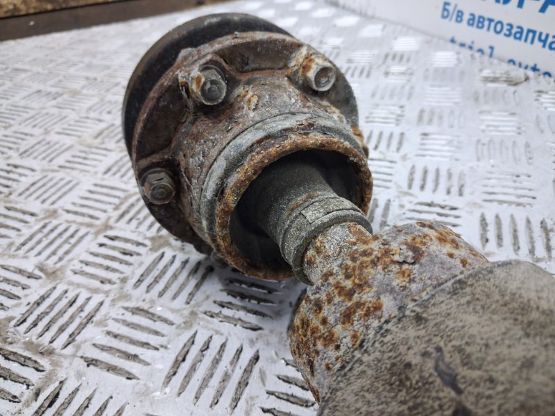 Вал карданный задний Mitsubishi Pajero Wagon 3 3.2 Дизель 4M41