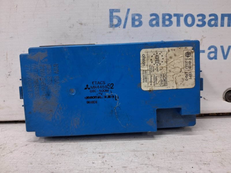 Блок комфорта Mitsubishi Pajero Wagon 1999-2006 3 3.2 Дизель 4M41 MR445952 Б/У