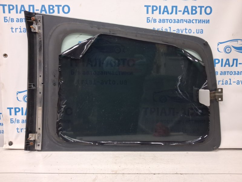 Стекло в кузов заднее правое Mitsubishi Pajero Wagon 3 3.2 Дизель 4M41