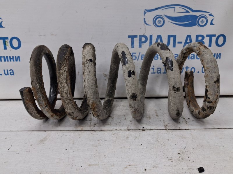 Пружина задняя Mitsubishi Pajero Wagon 1999-2006 3 3.2 Дизель 4M41 MR554087 Б/У