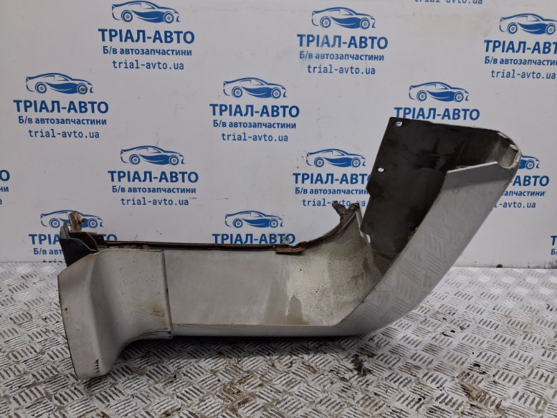 Бампер задний правый клык Pajero Wagon 1999-2006 3 3.2 Дизель 4M41