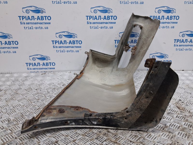 Бампер задний правый клык Pajero Wagon 1999-2006 3 3.2 Дизель 4M41