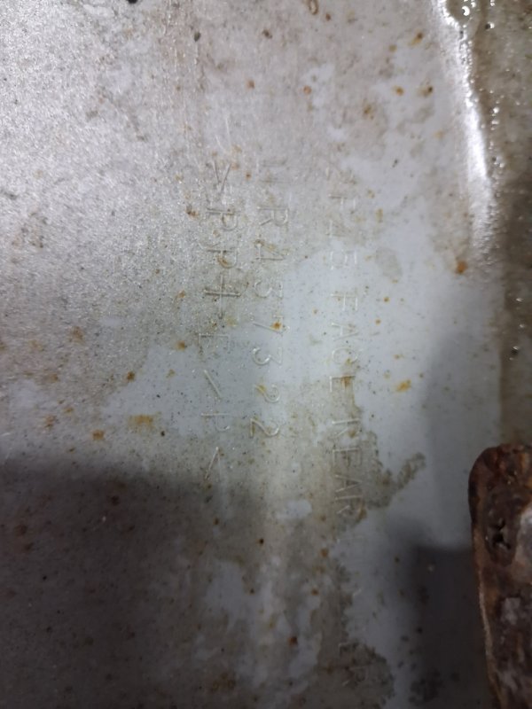 Бампер задний правый клык Pajero Wagon 1999-2006 3 3.2 Дизель 4M41