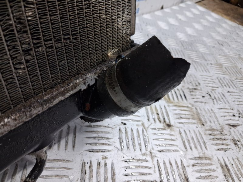 Радиатор основной Pajero Wagon 1999-2006 3 3.2 Дизель 4M41