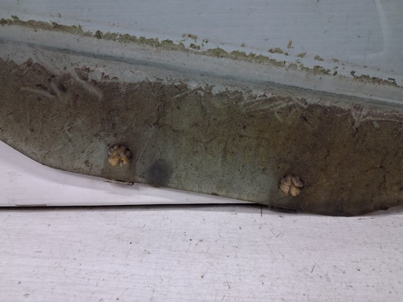 Стекло двери переднее левое Pajero Wagon 1999-2006 3 3.2 Дизель 4M41