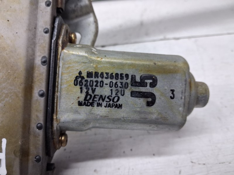 Стеклоподъемник передний левый Pajero Wagon 1999-2006 3 3.2 Дизель 4M41