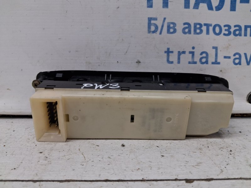 Блок управления стеклоподъемниками Mitsubishi Pajero Wagon 3 3.2 Дизель 4M41