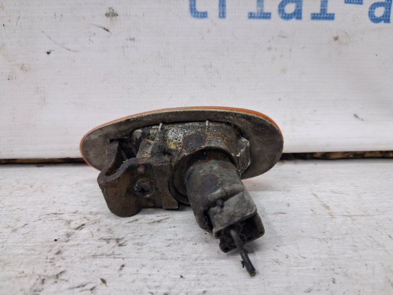 Повторитель поворотника Pajero Wagon 1999-2006 3 3.2 Дизель 4M41