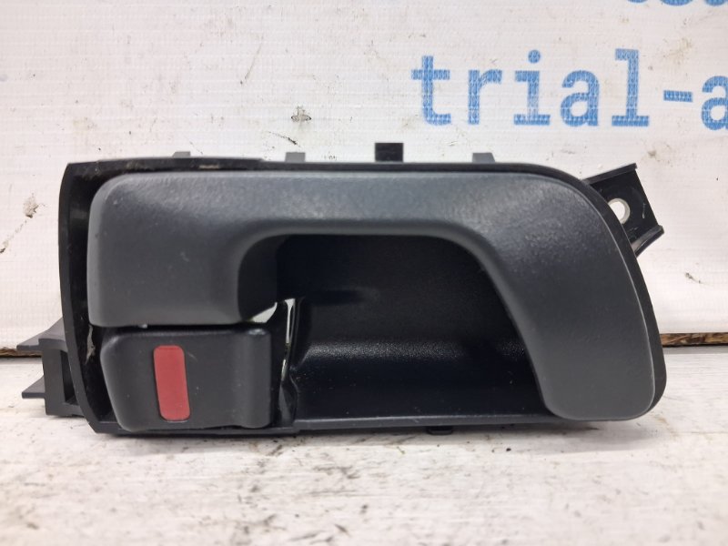 Ручка двери внутренняя правая Mitsubishi Pajero Wagon 1999-2006 3 3.2 Дизель 4M41 MR604136 Б/У