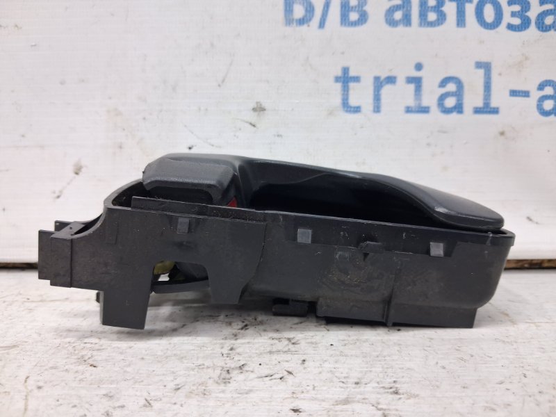 Ручка двери внутренняя правая Pajero Wagon 1999-2006 3 3.2 Дизель 4M41