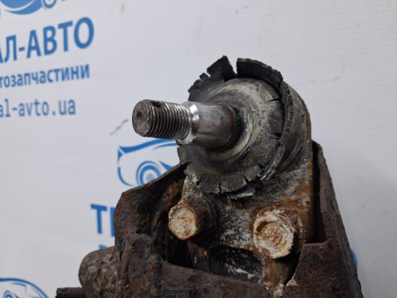 Рычаг передний нижний левый Pajero Wagon 1999-2006 3 3.2 Дизель 4M41