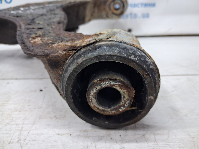 Рычаг передний нижний левый Pajero Wagon 1999-2006 3 3.2 Дизель 4M41