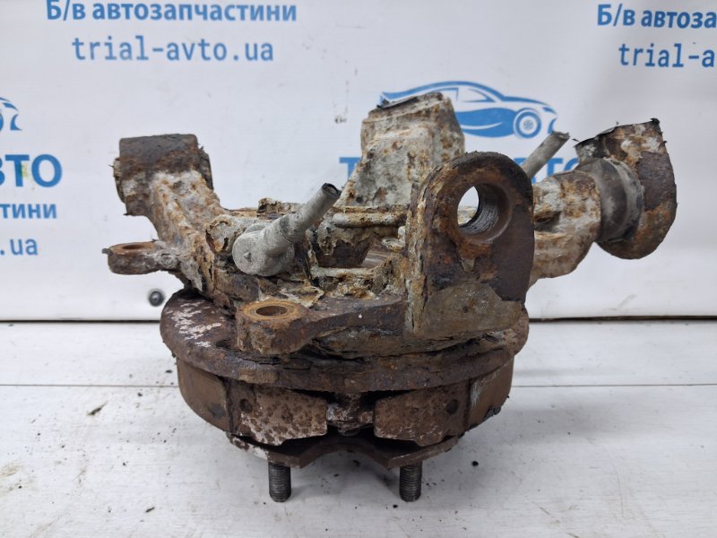 Цапфа задняя правая со ступицей Pajero Wagon 1999-2006 3 3.2 Дизель 4M41