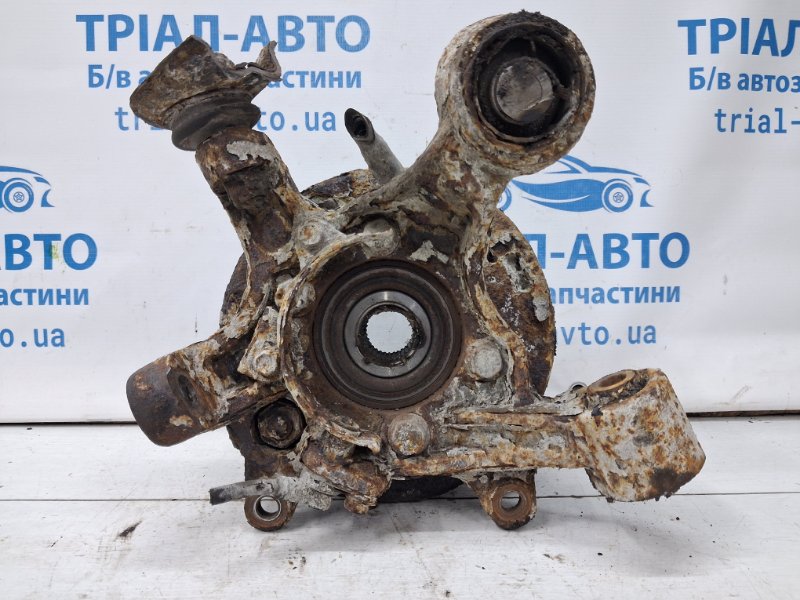 Цапфа задняя левая со ступицей Mitsubishi Pajero Wagon 1999-2006 3 3.2 Дизель 4M41 MR992531 Б/У