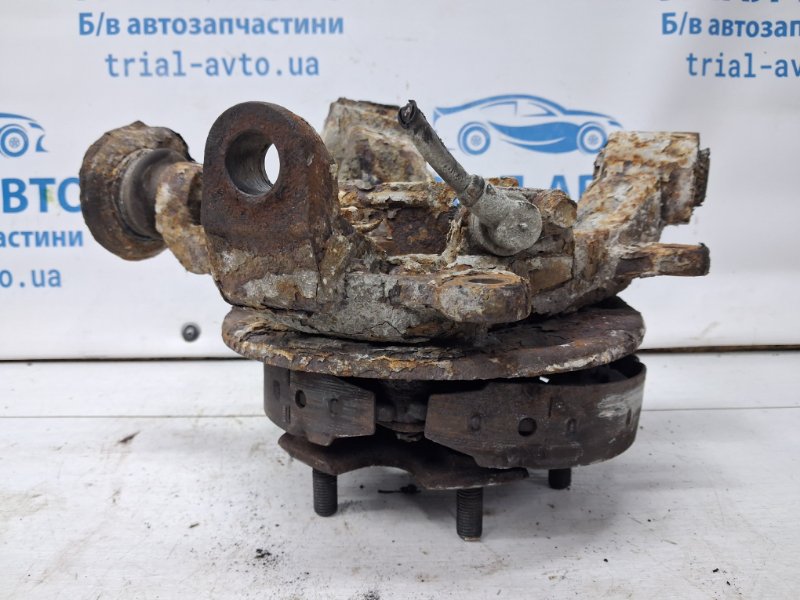 Цапфа задняя левая со ступицей Pajero Wagon 1999-2006 3 3.2 Дизель 4M41