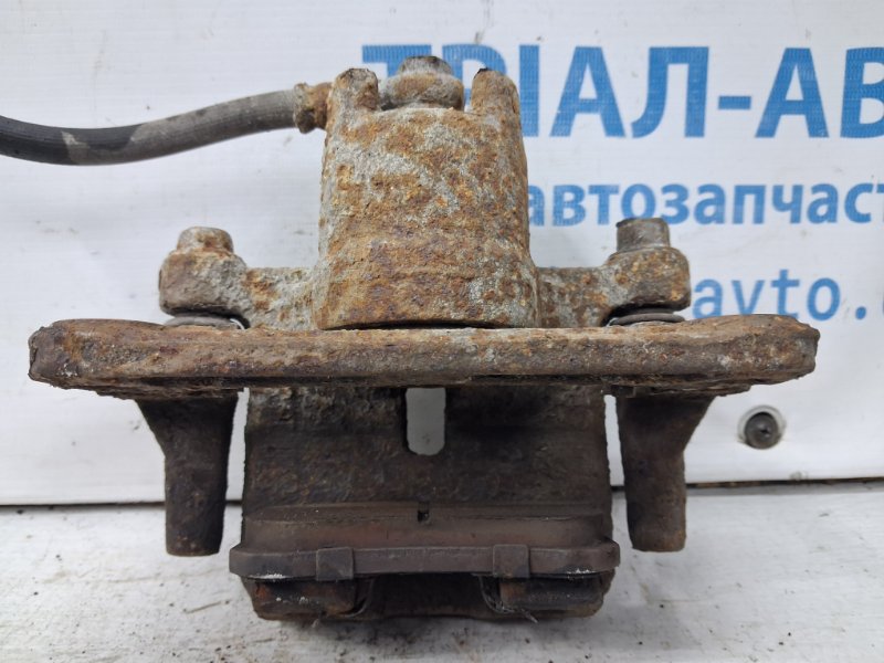 Суппорт задний правый Pajero Wagon 1999-2006 3 3.2 Дизель 4M41