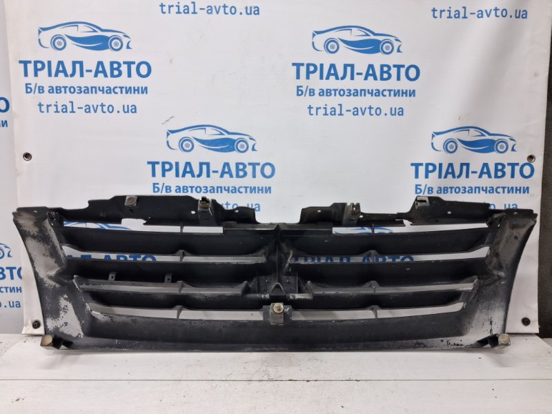 Решетка радиатора Pajero Wagon 1999-2006 3 3.2 Дизель 4M41