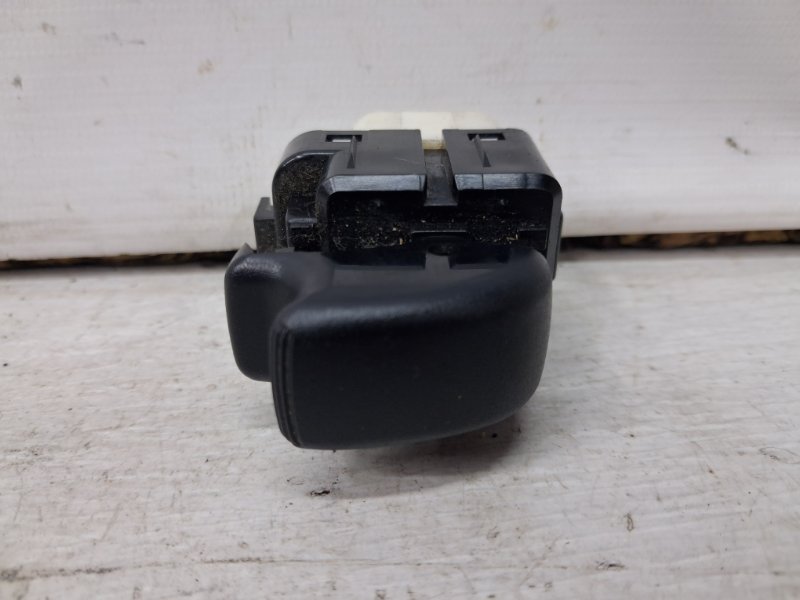 Кнопка стеклоподъемника Pajero Wagon 1999-2006 3 3.2 Дизель 4M41