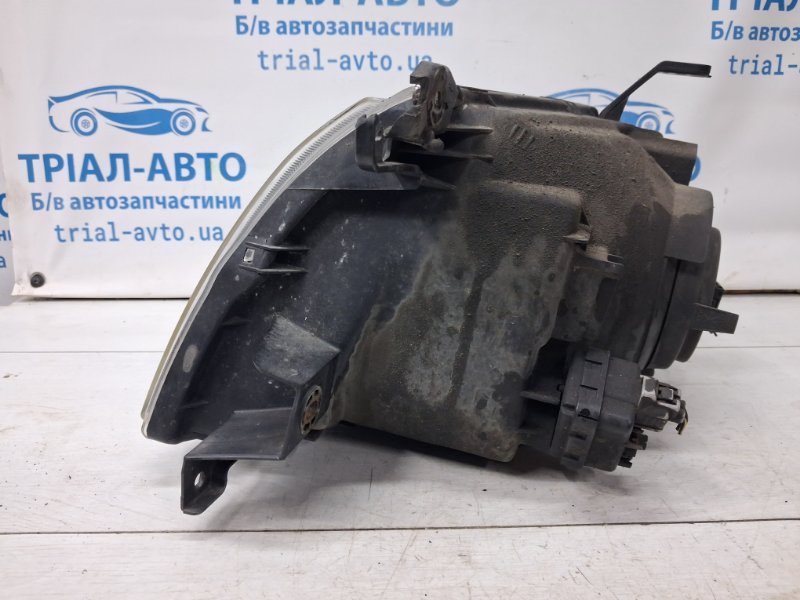 Фара правая галоген Pajero Wagon 1999-2006 3 3.2 Дизель 4M41