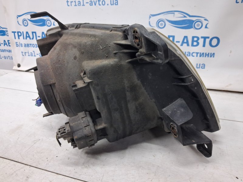 Фара левая галоген Pajero Wagon 1999-2006 3 3.2 Дизель 4M41